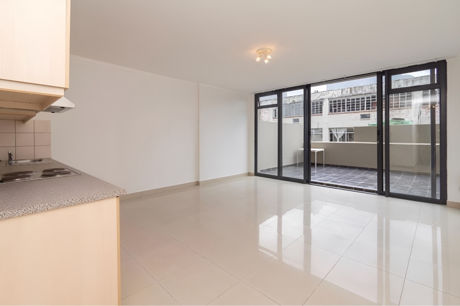 1 Bedroom Property for Sale in Zonnebloem Western Cape